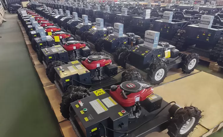 Робот-газонокосилка 550S