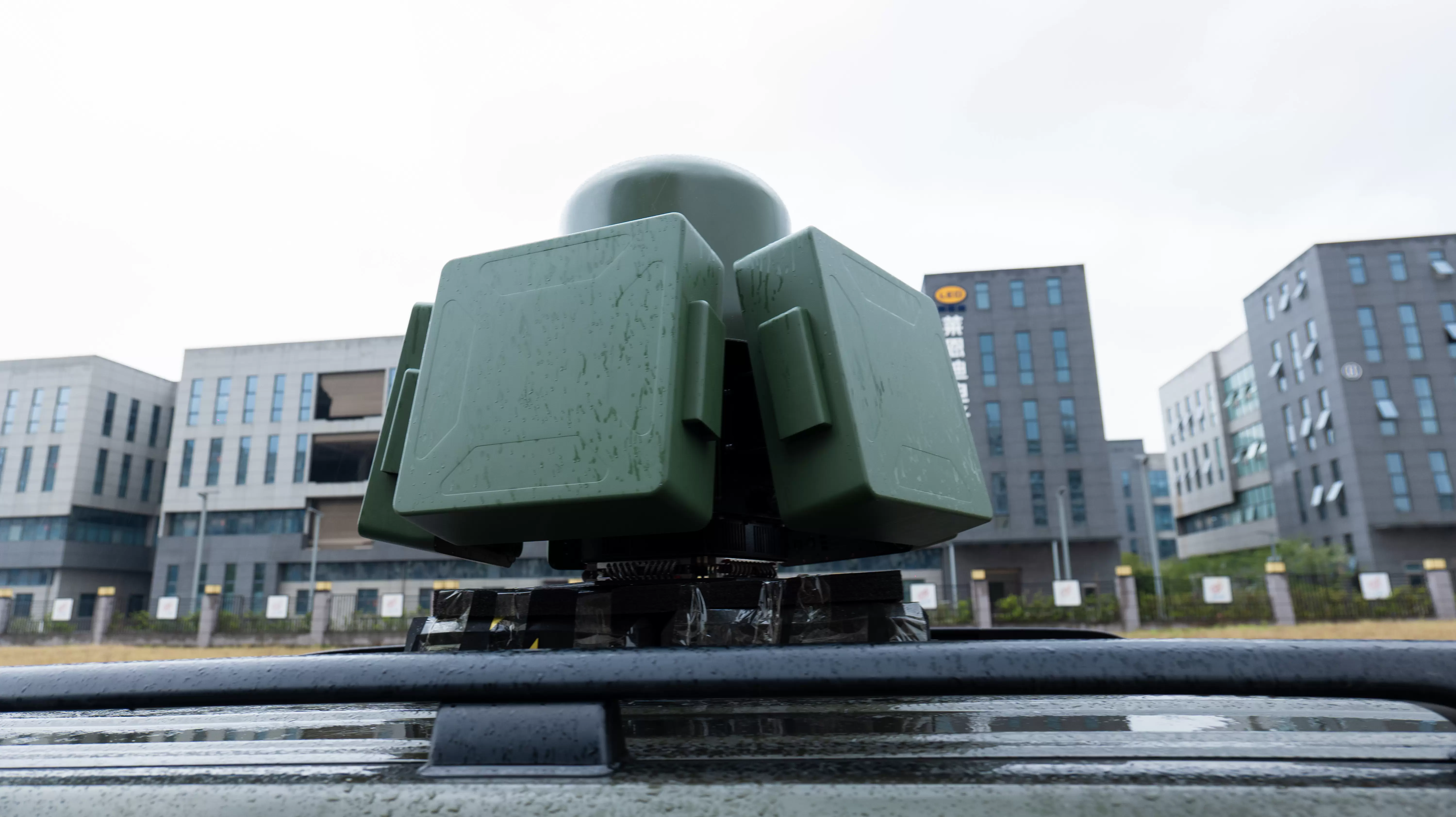 DR100-AB — бортовое оборудование для обнаружения и подавления дронов